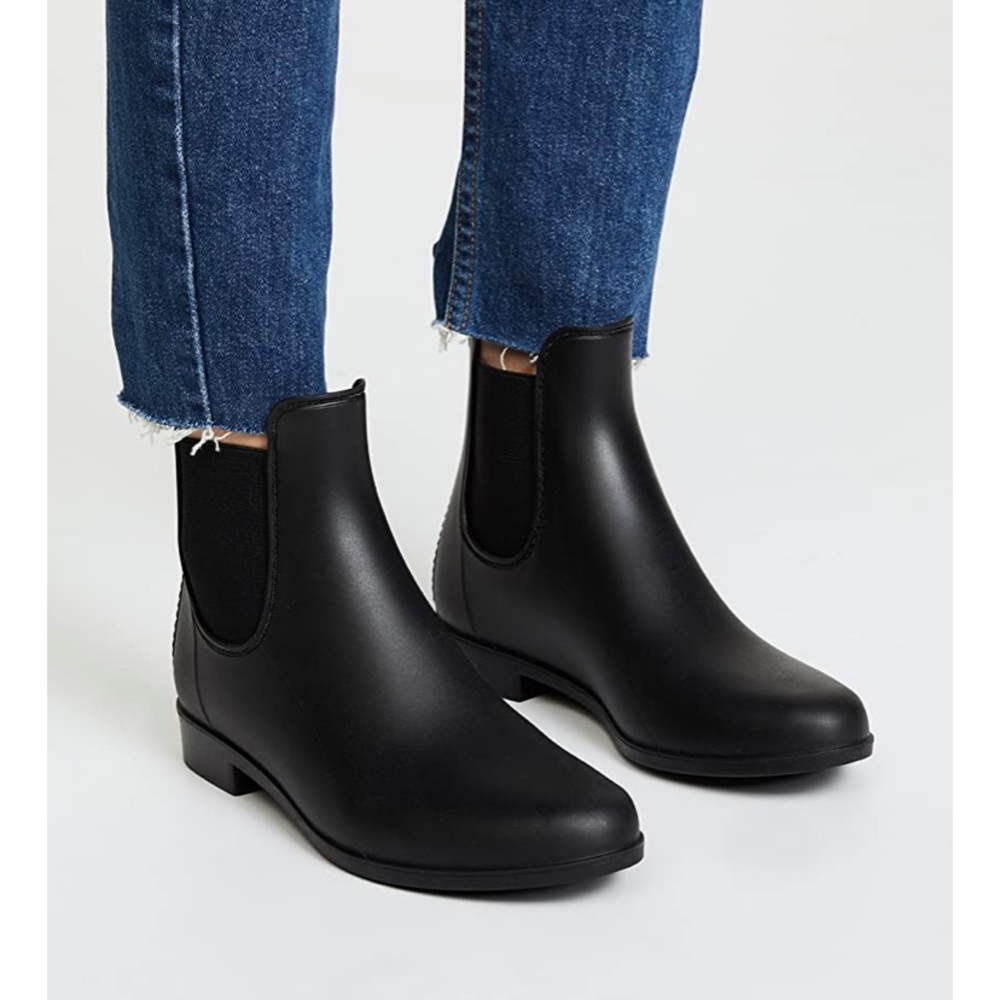 Sam Edelman Black Chelsea boots